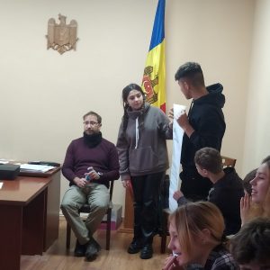 Campania de înverzire a plaiului continuă